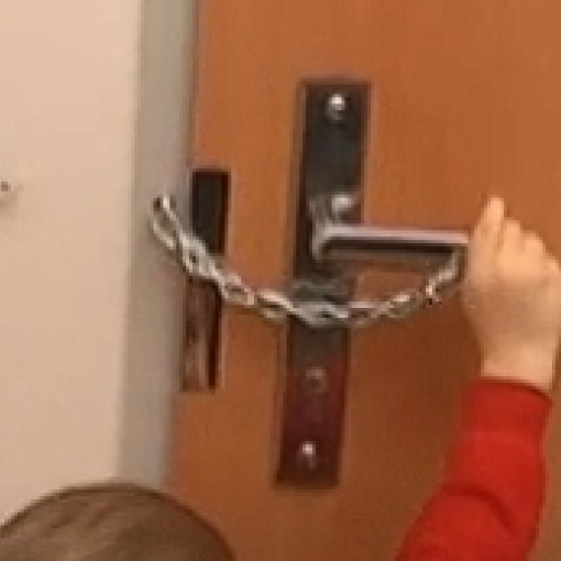 Die ADLO T�rsicherheitskette