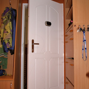 ADLO - Sicherheitst�r TESIM, profiliert F154, Color RAL 9003, Wohnungseingangst�r