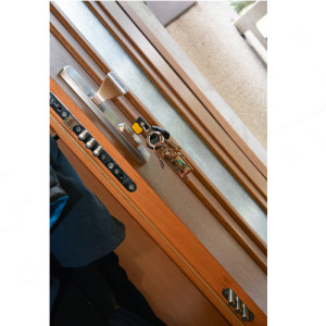 ADLO - Sicherheitst�r ARDEN, verglast, dreifache ADLO RESIST Mehrfachverriegelungsschl�sser, Beleistung LO