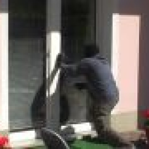 �berwindung eines ungesicherten Fensters